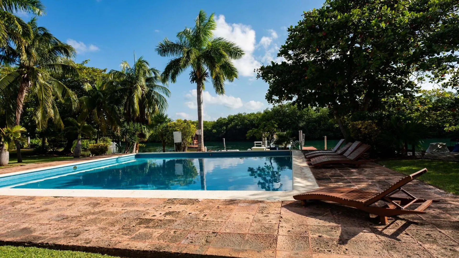 Sunset Paradise Villa At Nichupte Lagoon Cancun