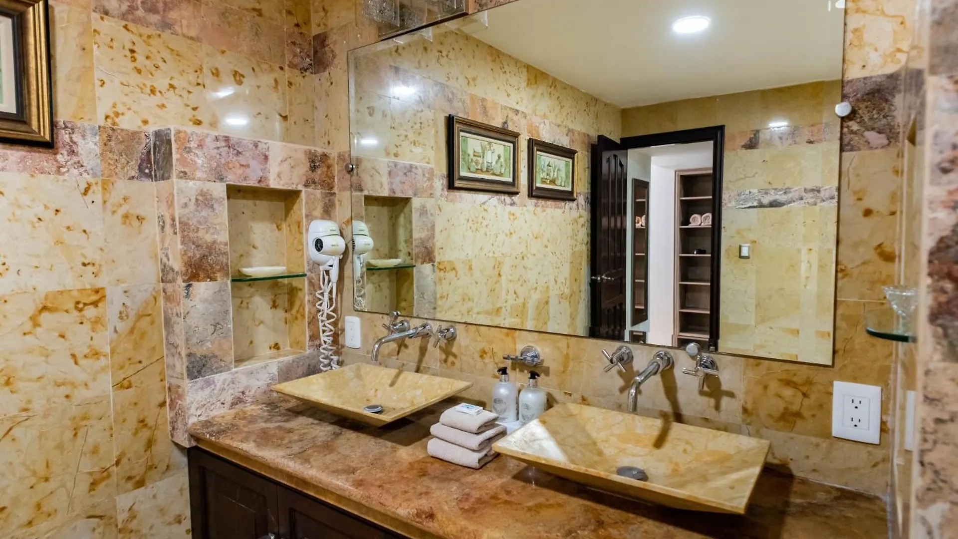 Sunset Paradise Villa At Nichupte Lagoon Cancun